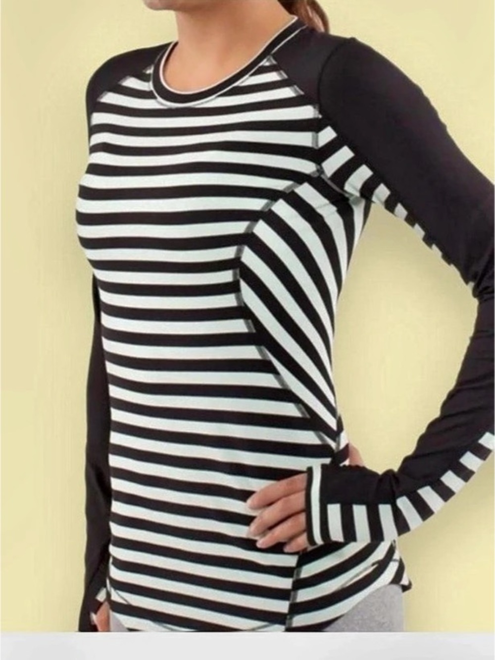 Lululemon top Run Reflect Sea striped mint activewear sportswear running size S